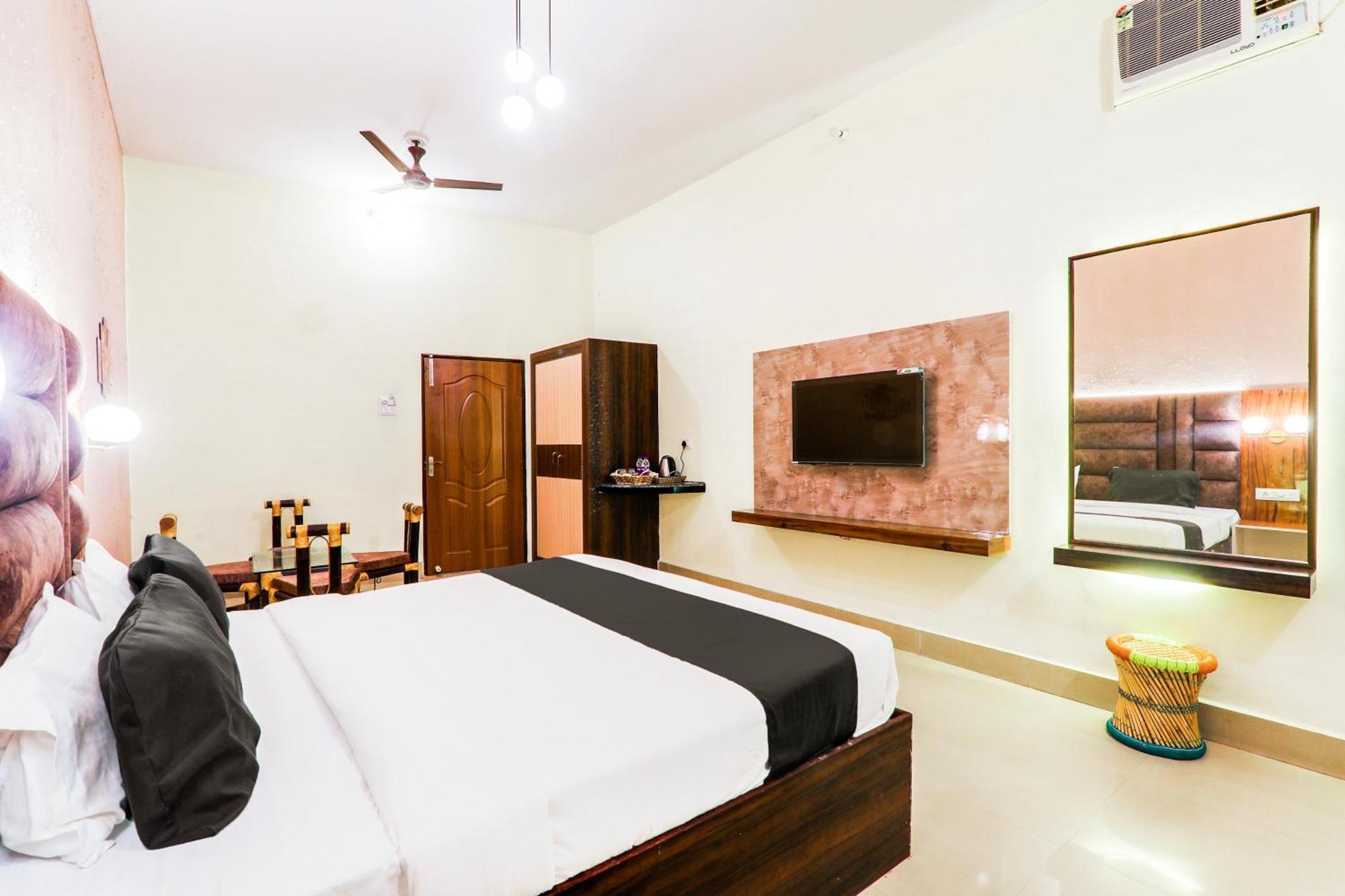 Hotel O Shree Hotel Mriduni Varanasi Ngoại thất bức ảnh
