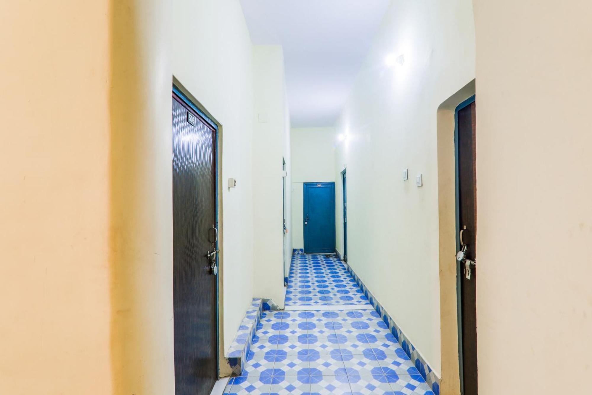 Hotel O Shree Hotel Mriduni Varanasi Ngoại thất bức ảnh