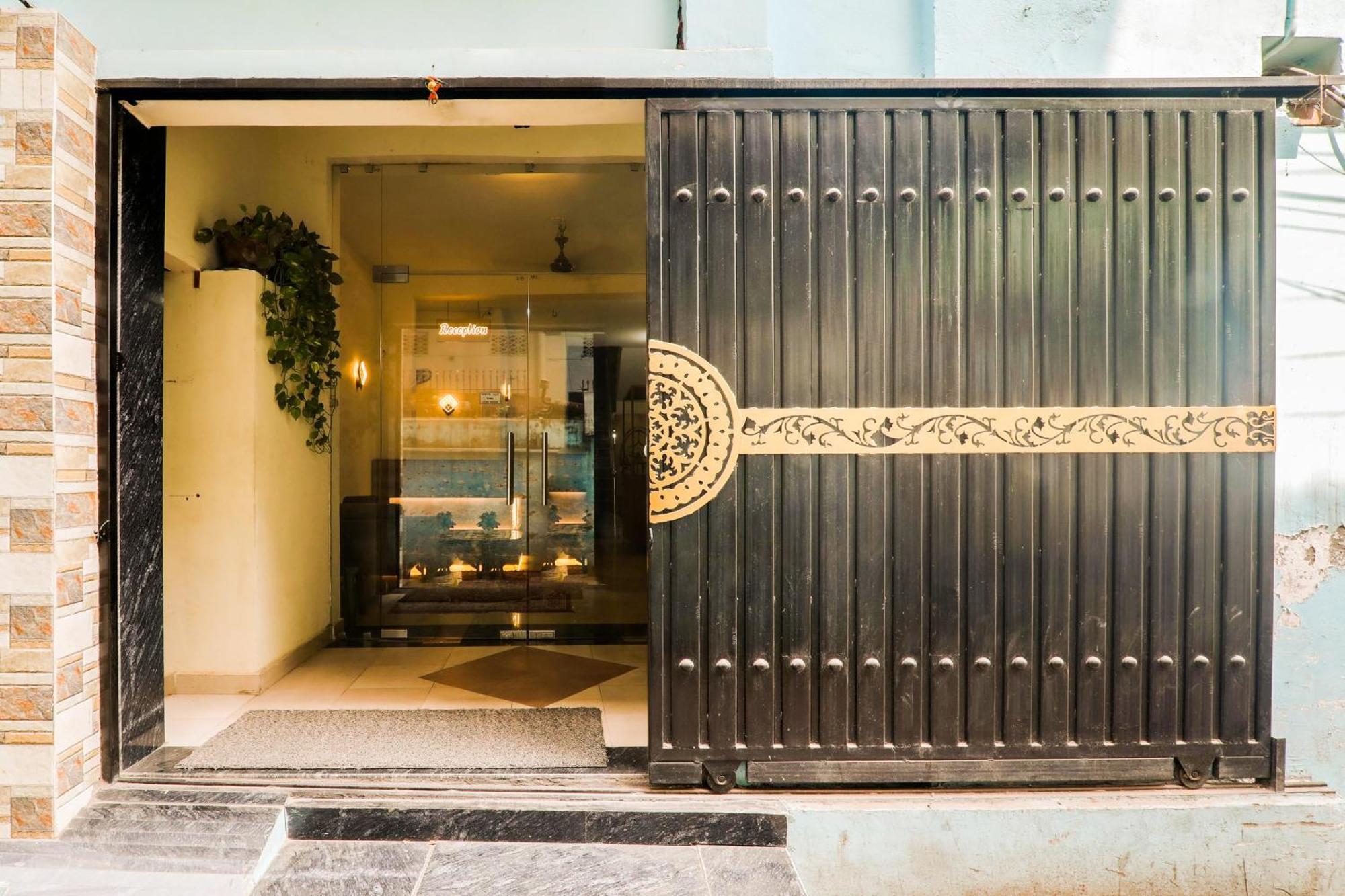 Hotel O Shree Hotel Mriduni Varanasi Ngoại thất bức ảnh